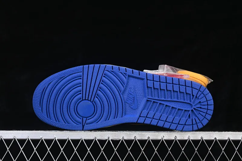 All categories Air Jordan Jordan series basketball shoes Air Jordan 1 High Fragment x Union x Air Jordan 1 Retro AJ1 Joe 1 new deconstructed royal blue high-top basketball shoes IO7847-001